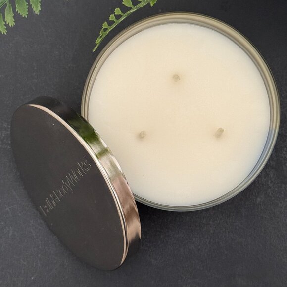 BBW Ocean + Vanilla Bean Bath & Body Works 3 Wick Candle - Picture 6 of 10